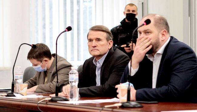 Суд в Киеве не стал отменять домашний арест Виктора Медведчука