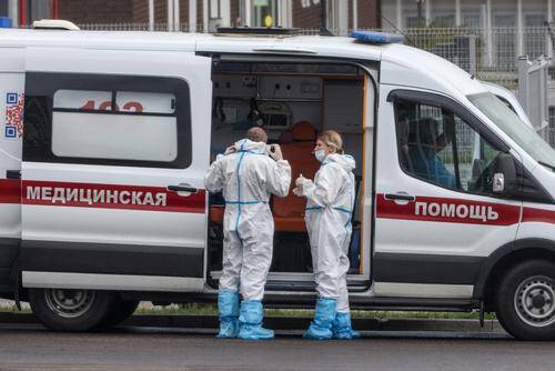 В России за сутки выявлено 27 967 случаев заражения коронавирусом, умерли 1023 человека
