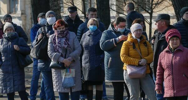 Карантин в Украине: "желтых" областей всего четыре, но в пяти "красных" стабилизировалась ситуация