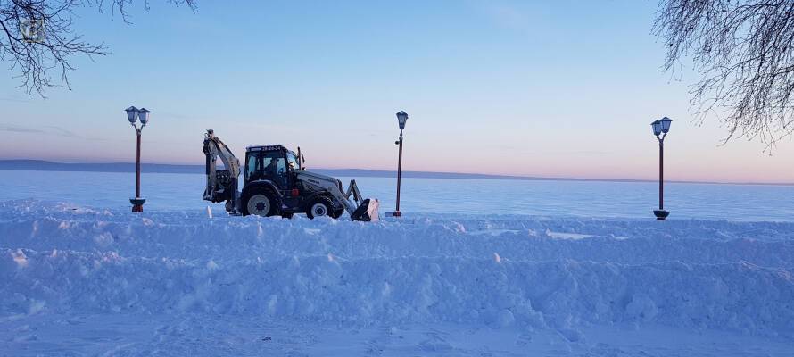 Мэр Петрозаводска допустил введение режима ЧС из-за проблем с уборкой города от снега