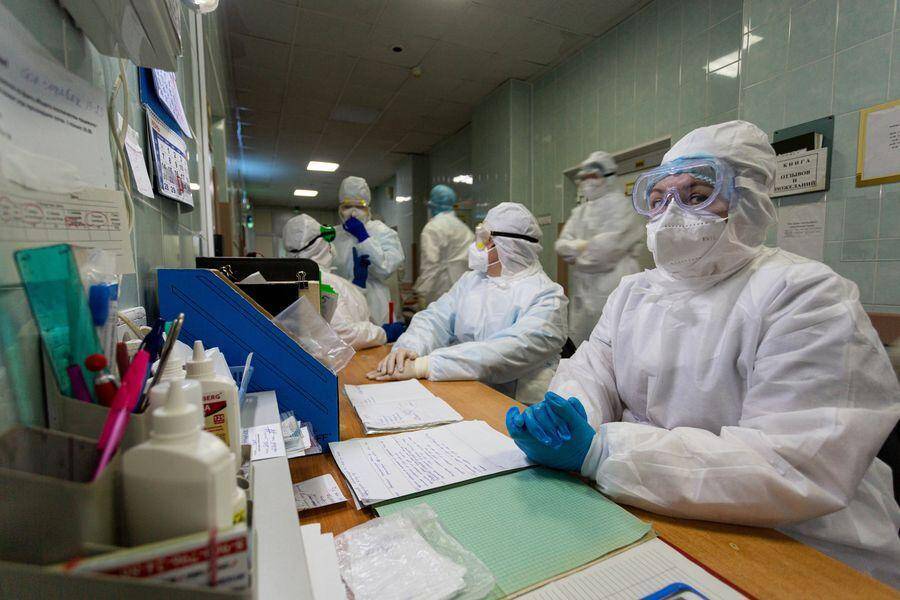 В России за сутки зарегистрировали 33 389 случаев коронавируса