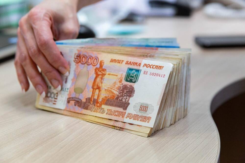 В Госдуме предложили увеличить МРОТ до 60 тысяч рублей