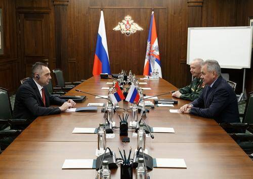 На встрече глав МО РФ и МВД Сербии речь шла о военно-техническом сотрудничестве