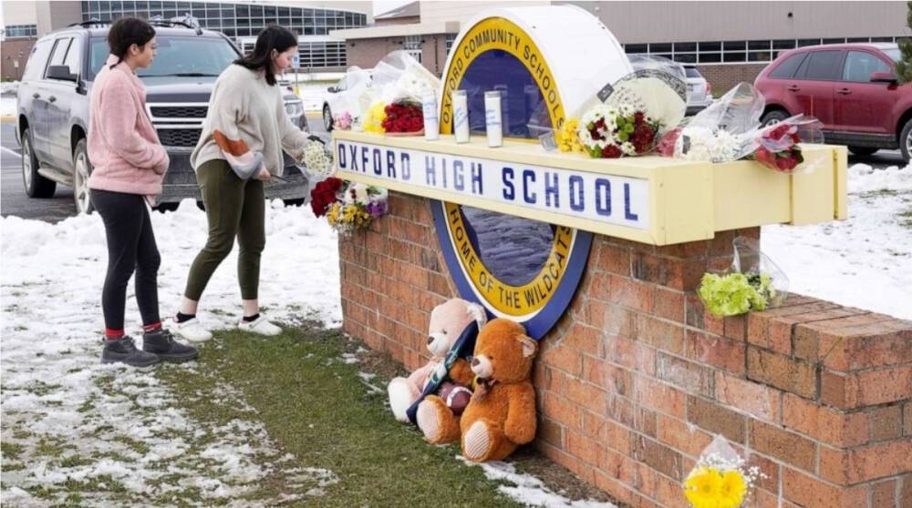 15-летний подросток застрелил 4 учеников в школе Мичигана и еще 4 новости, которые вы могли пропустить