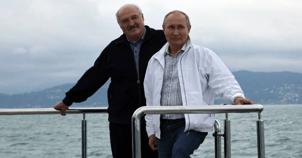 Лукашенко считает Путина родным братом (видео)