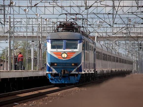 Запуск поезда между Финляндией и Россией отложили из-за нового штамма «омикрон»