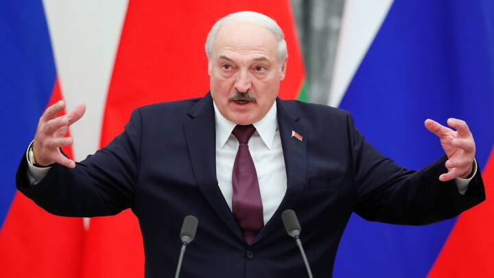 Лукашенко "сжег мосты", его сын попал под санкции