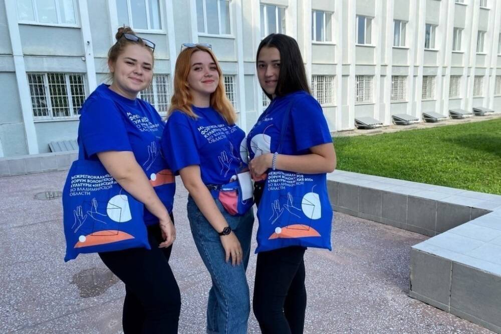 Астраханским студентам показывают документальные фильмы о науке