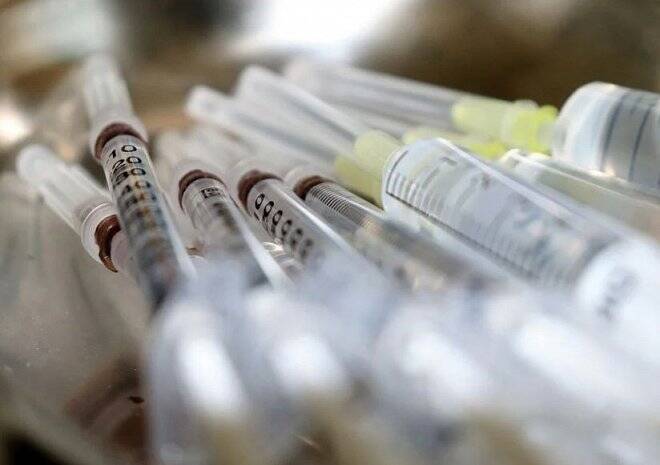 Минздрав разработал новый порядок выдачи справок о медотводе к прививке