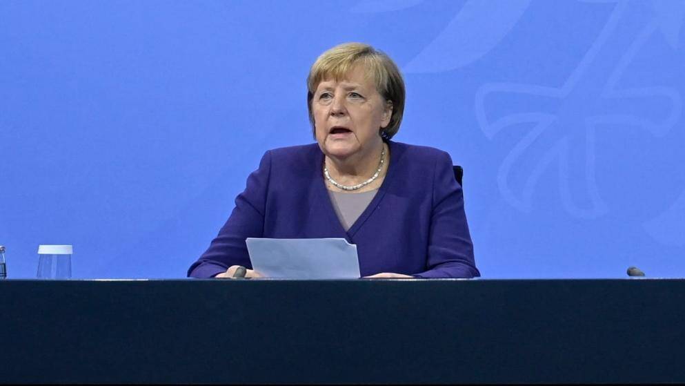 Ангела Меркель вводит адвент-карантин для непривитых людей