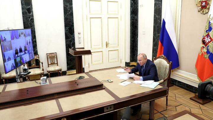Путин обсудил аварию на «Листвяжной» с владельцами шахты