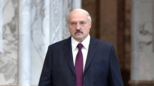 “Она в шоколаде”: Лукашенко рассказал о “других мужьях” Тихановской в Европе