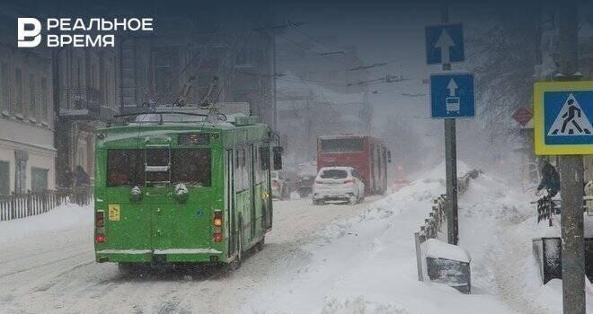 В Казани на улице Островского нет движения троллейбусов из-за обрыва проводов