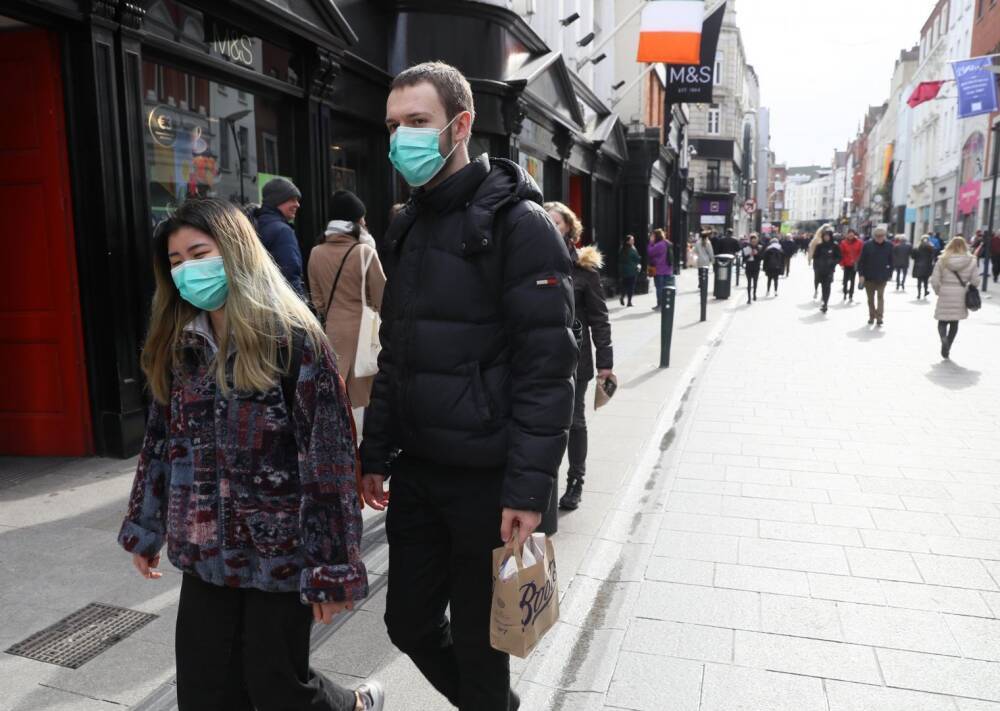 "Омикрон" стал доминирующим штаммом коронавируса в Ирландии