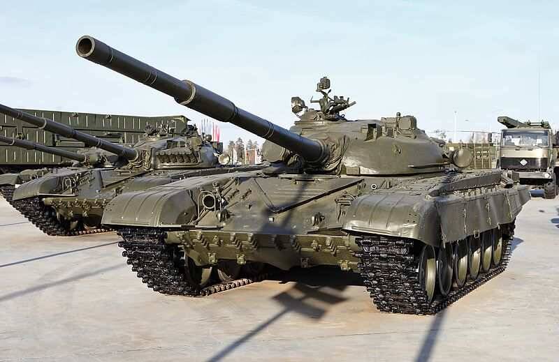 В Таджикистан на базу прибыли российские танки Т-Б3М