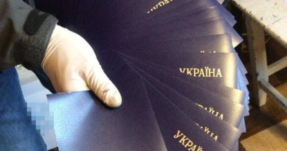 Арахамия рассказал, каких прав лишатся иностранцы, получившие двойное гражданство с Украиной