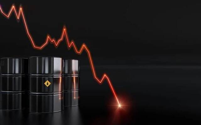Омикрон обвалил цены на нефть до отметки ниже $70