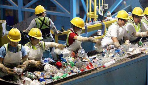 В МОЗ посчитали, сколько украинцы используют пластиковых пакетов