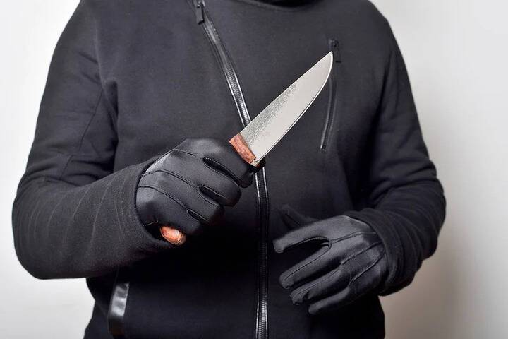 Пьяный 20-летний смолянин ударил ножом друга и спрятался в Пензе