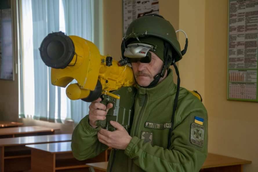 Украинским пограничникам разрешили сбивать самолеты, вертолеты и БПЛА (ВИДЕО)