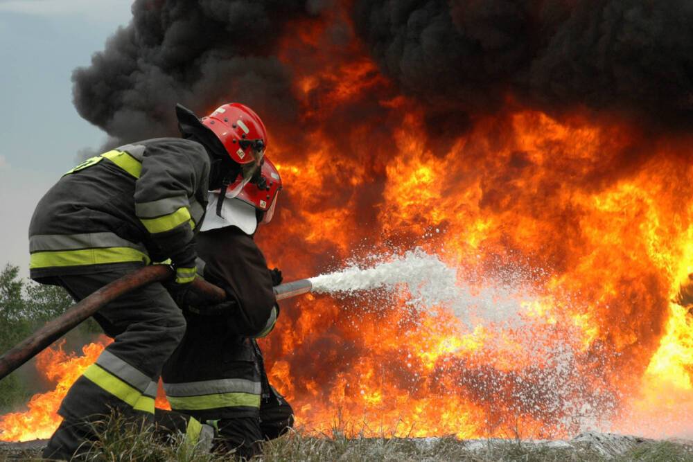 Во Владимирской области на пожаре спасли женщину