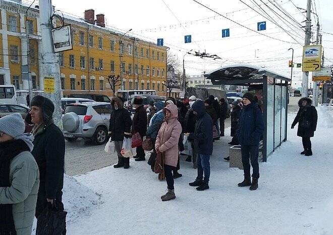 В Рязани случился транспортный коллапс из-за массовой аварии около «Барса на Московском»