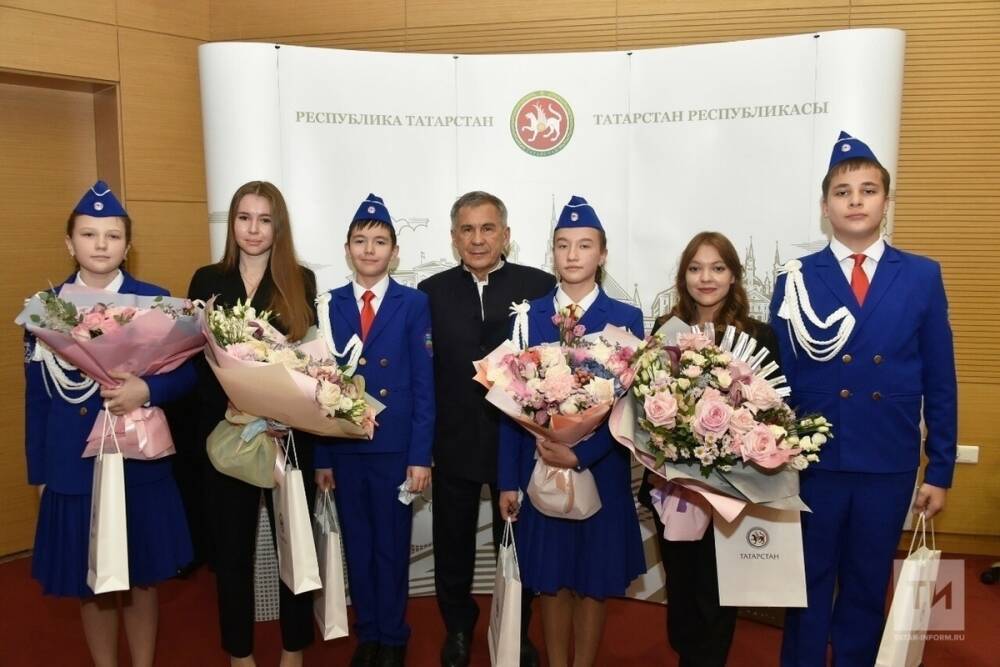 Минниханов поздравил татарстанских ребят с победой во Всероссийском конкурсе