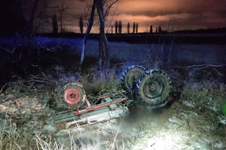 Под Киевом в серьезном ДТП погибли водитель и пассажир трактора