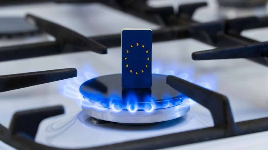 Цена газа в ЕС пробила отметку 2 тысячи долларов и устремилась еще выше