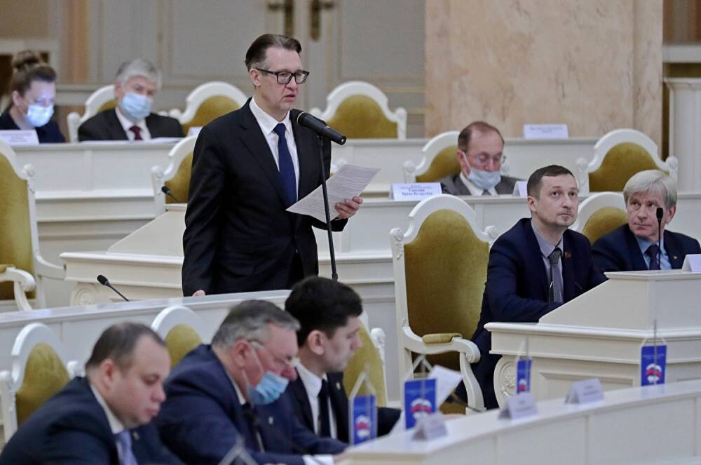 Депутаты Петербурга просят Мишустина и Володина провести в городе в налоговый эксперимент