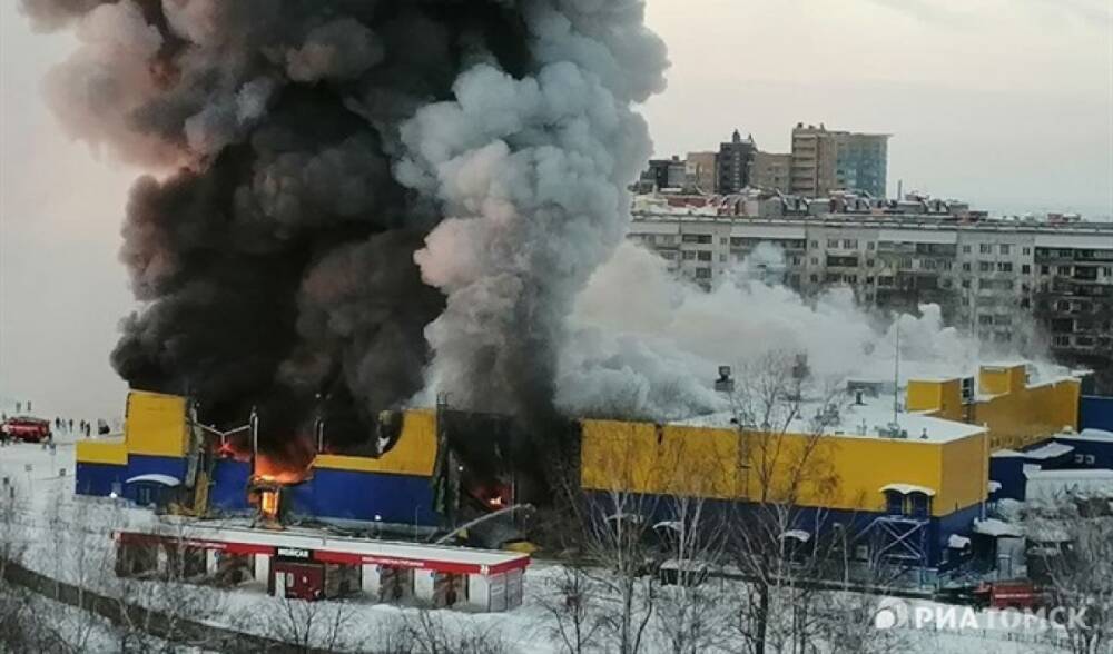 МВД: «Лента» в Томске сгорела из-за конфликта поджигателя и менеджеров магазина
