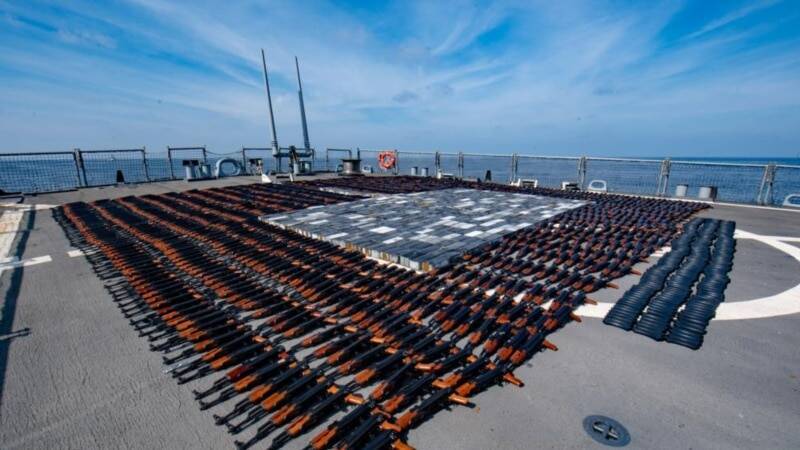 США перехватили груз оружия в Аравийском море