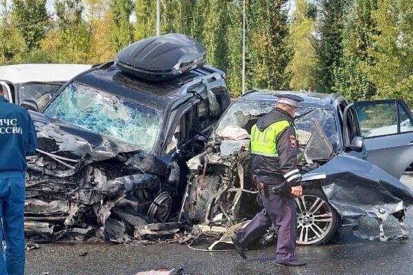 Водителя BMW, который утроил массовую аварию на тюменском мосту, отправили в колонию