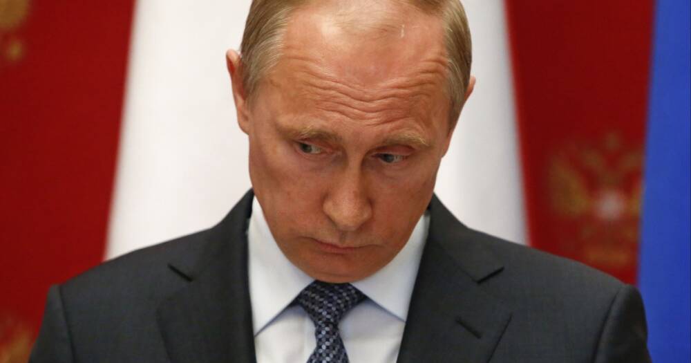 "Мы помогали создавать страну, которой никогда не было". Путин разразился потоком бреда об Украине