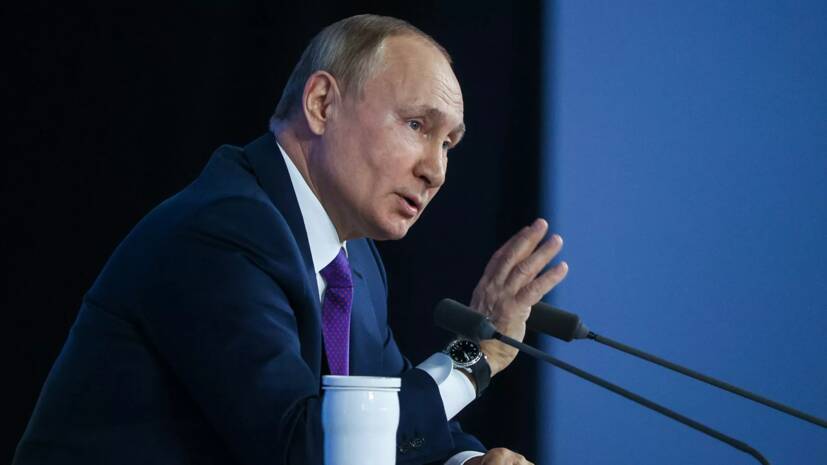 Путин: Россия уговаривала Украину не применять силу в Донбассе