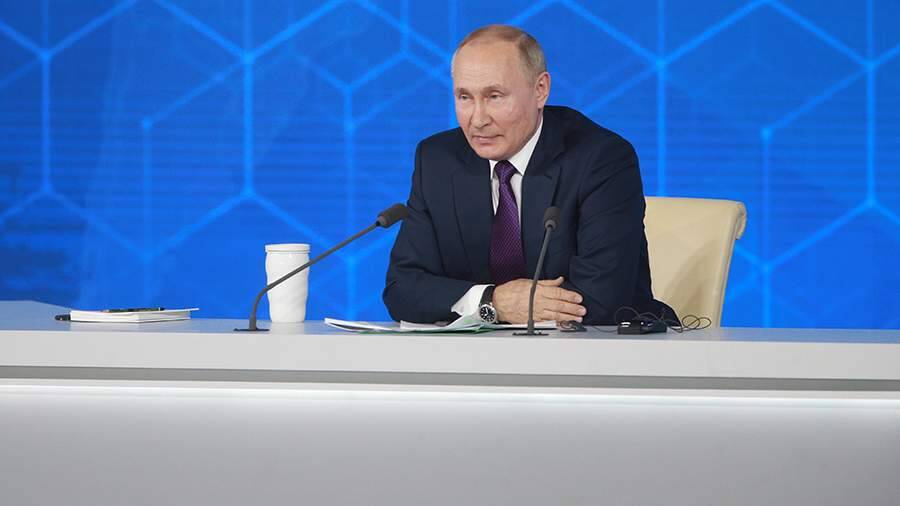 Путин назвал своим долгом поддерживать спортивную форму