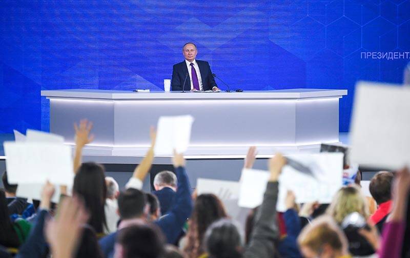 Большая пресс-конференция Путина продлилась четыре часа