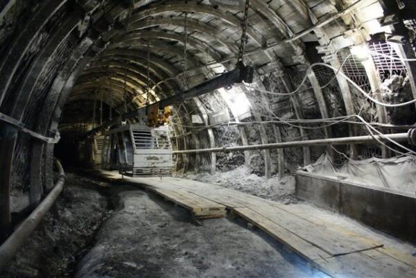 Ростехнадзор выявил взрывоопасную концентрацию метана в шахте им. Тихова в Кузбассе