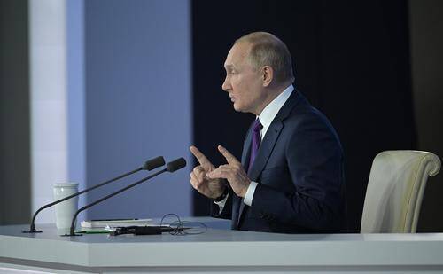 Путин призвал искать «эффективное противоядие» от нетрадиционных ценностей с Запада