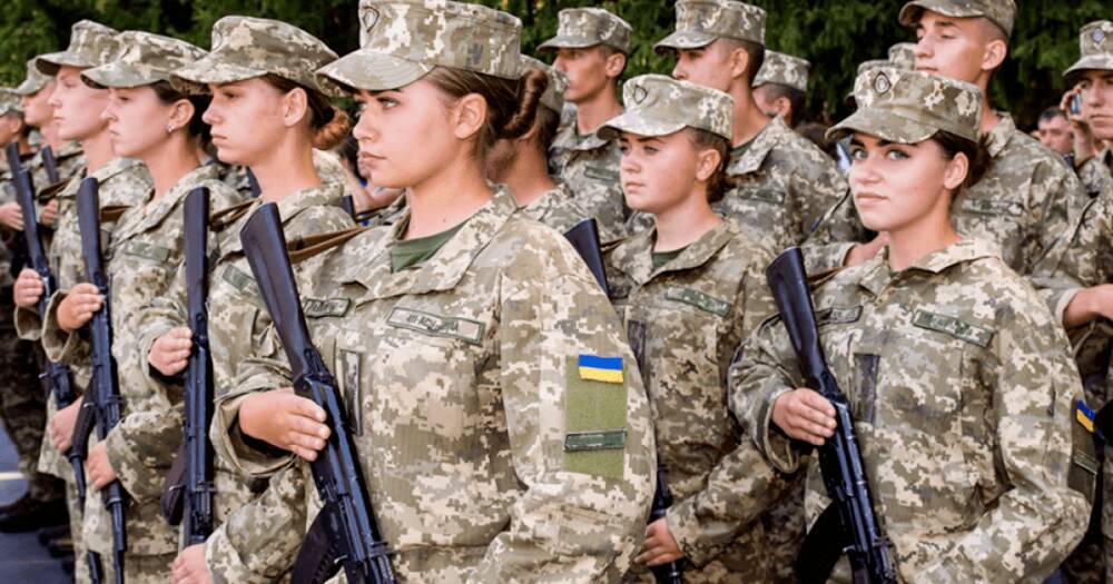 Минобороны назвало условия, при которых женщин привлекут к службе в армии