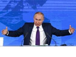 Пресс-конференция президента: «Как бы хотелось попасть в Россию Владимира Путина»