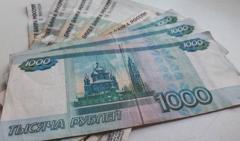 Утвердили минимальную зарплату на 2022 года в Тюменской области