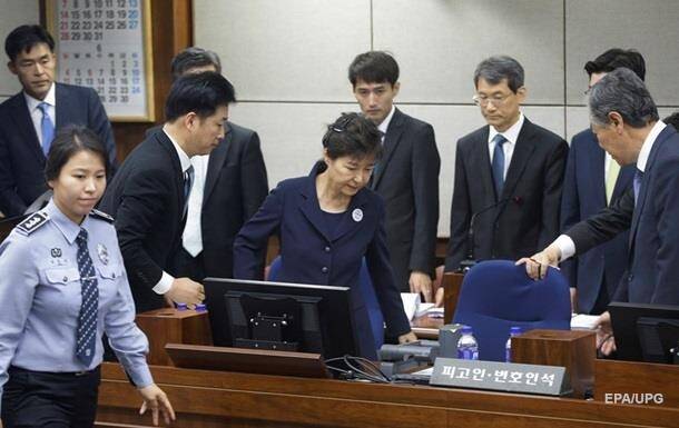 Осужденную за коррупцию экс-президента Южной Кореи помиловали