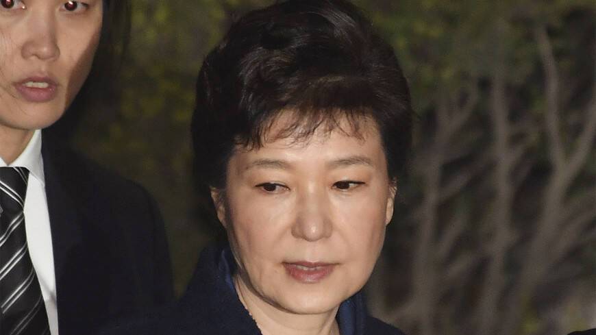 Обзор зарубежных СМИ: помилование экс-президента Южной Кореи и локдаун в Китае