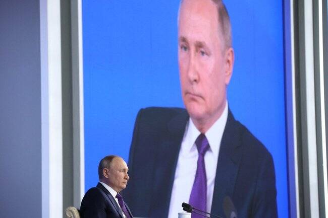 Иммунолог оценил пожелание Путина вакцинировать 80% россиян
