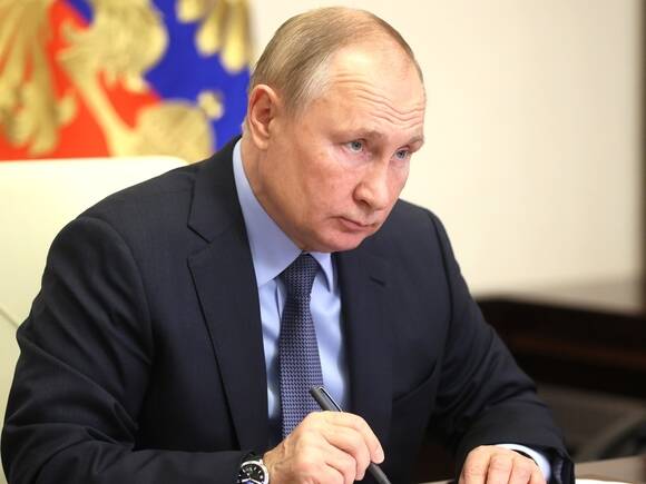 Путин призвал правительство защитить россиян от инфляции и заняться ростом их доходов