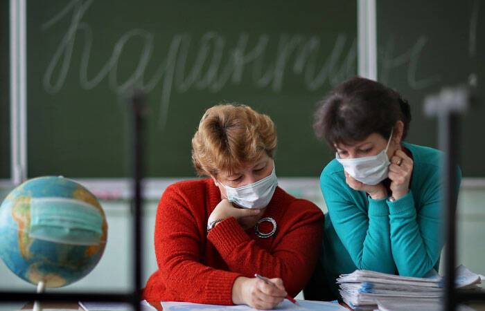 Закроют ли украинские школы на карантин из-за "Омикрона": ответ Минздрава