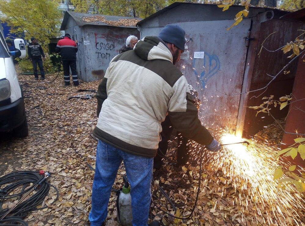 Территорию Ульяновска очищают от незаконно установленных гаражей