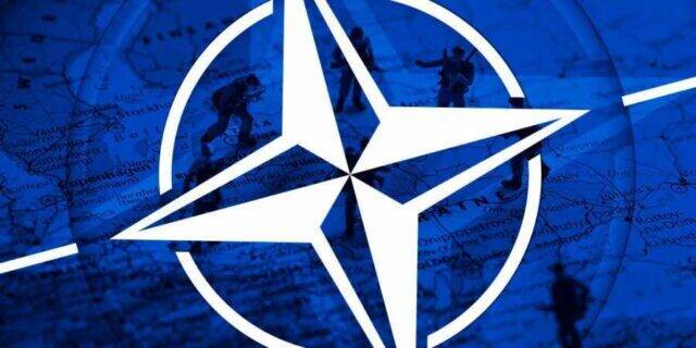 Американцы призвали свои власти отказаться от расширения НАТО на Восток