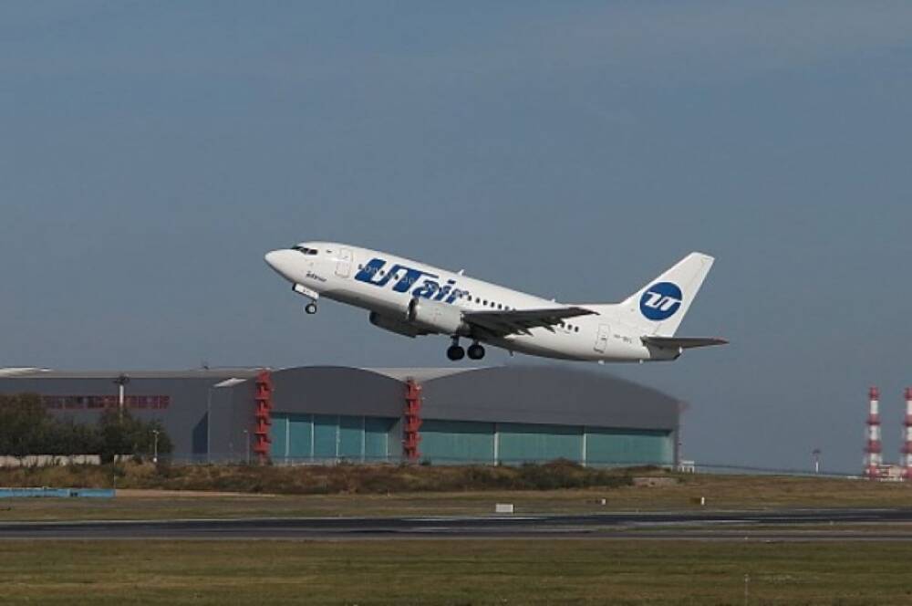 В Тюмени пассажирский самолет прервал взлет из-за технической неисправности